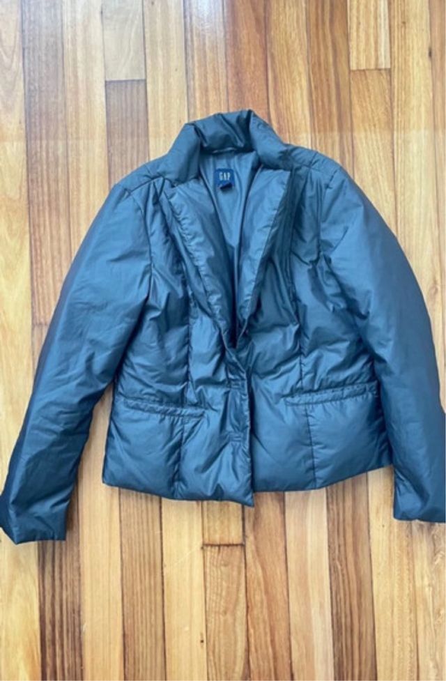 Chaqueta Gap Gris plumas