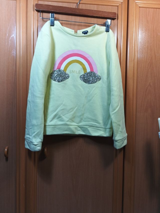 Sudadera niña arcoíris KIABI talla 10