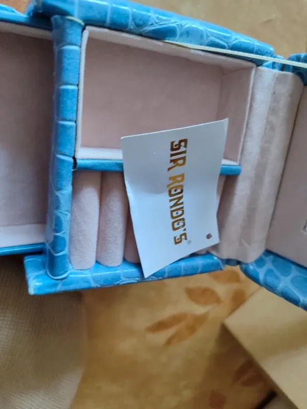 Sir Rondo's Portagioielli Azzurro Pelle