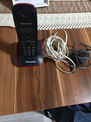 Teléfono Inalámbrico Panasonic Negro/Rojo