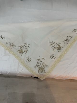 Manteletas Falleras Bordadas
