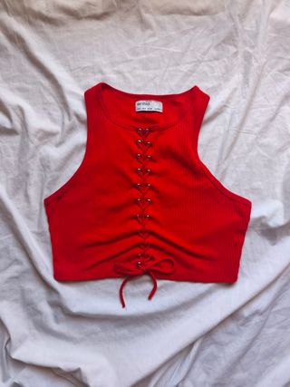 Top Bershka rojo S con cordones y lazo