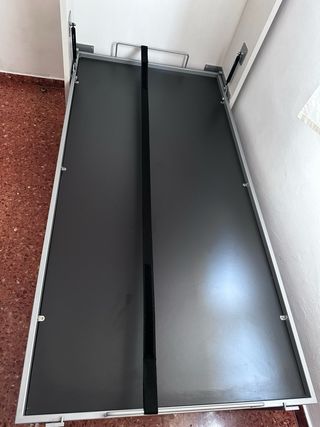 Cama Abatible Vertical con estantería
