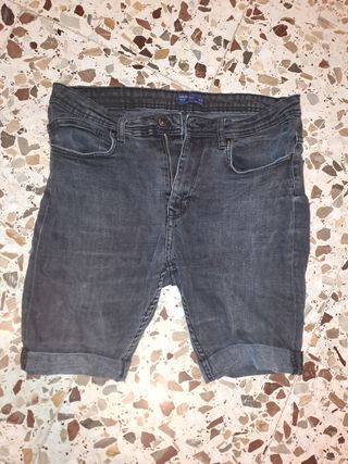 Pantalón corto vaquero Zara. Talla XS