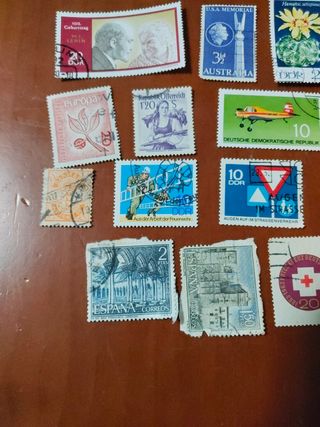 Lote de sellos variados ,14 unidades.