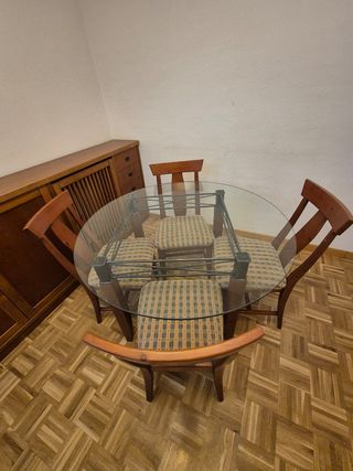 Mesa redonda madera, hierro y cristal y 4 sillas