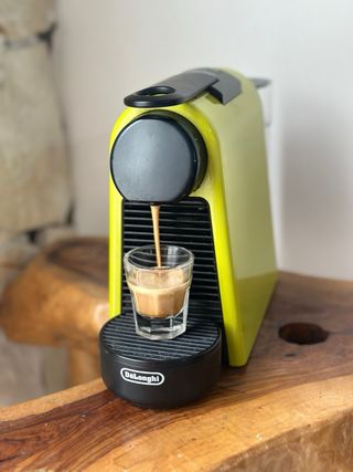 Nespresso Essenza Mini Delonghi Verde