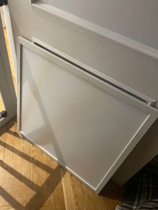 Lámpara de pared blanca