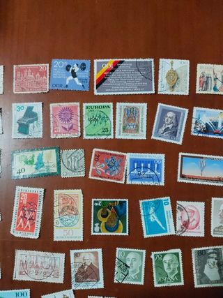 Lote de sellos variados, 41 unidades