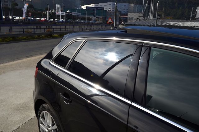 Audi A3 S-tronic Sportback+Navegacion+Llantas 17+