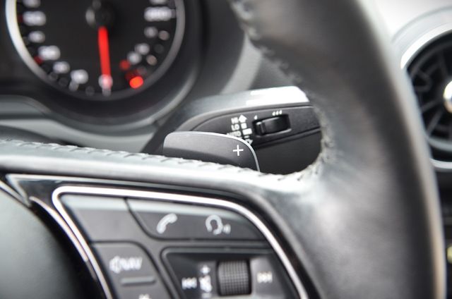 Audi A3 S-tronic Sportback+Navegacion+Llantas 17+