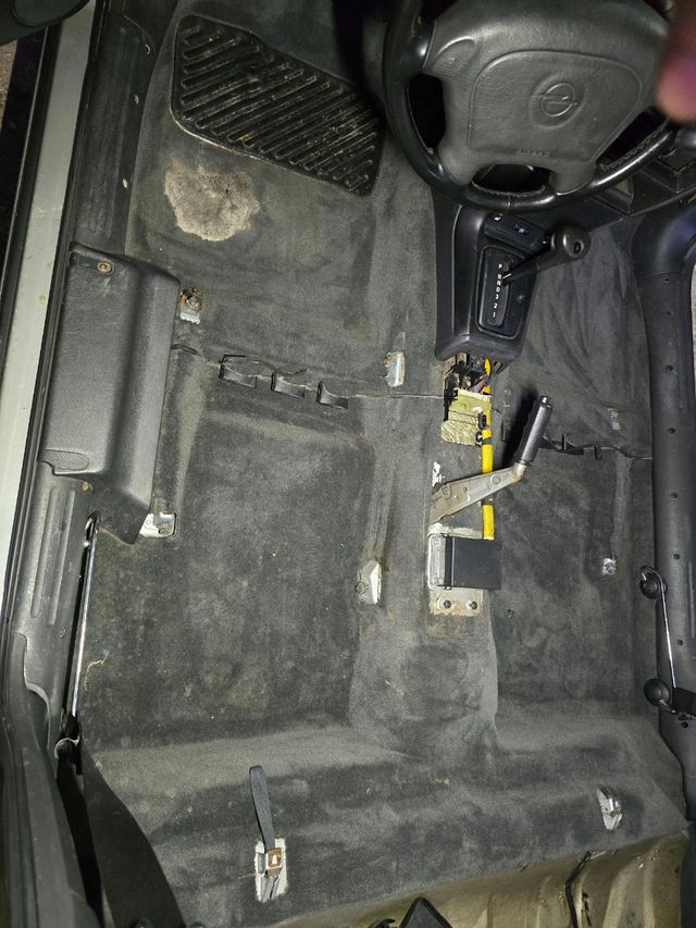 Moqueta interior Opel Calibra