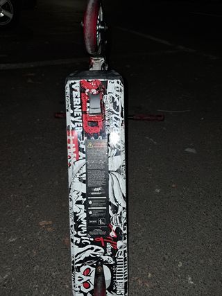 Patinete KRF Graffitti Agressive