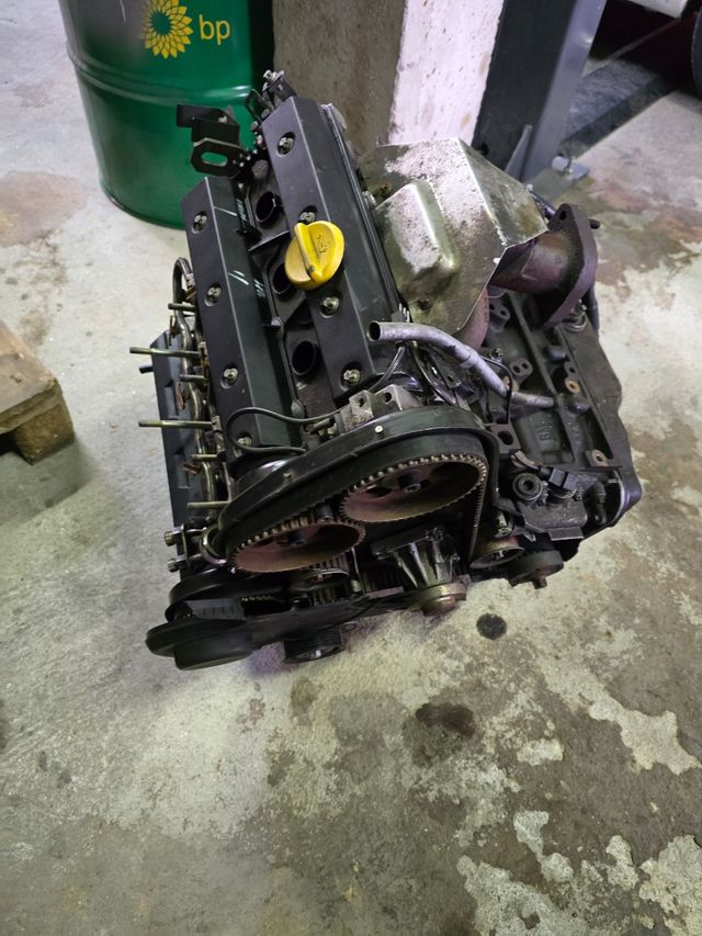 Motor C25XE