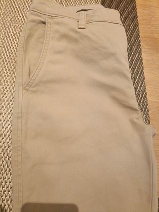 Pantalón Levis Camel Talla 32