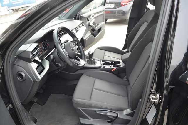 Audi A3 Sportback+Navegacion+Llanta 17+Full Led+