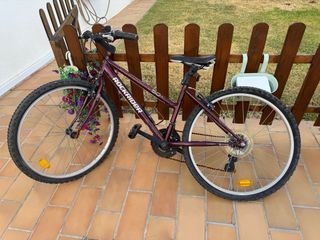 Bicicleta Rockrider 50 a restaurar