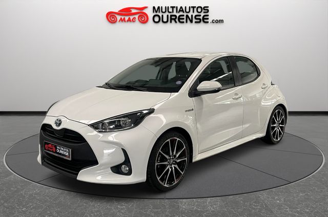 Toyota Yaris Hibrido+DSG+Navegacion+Llantas 18GR