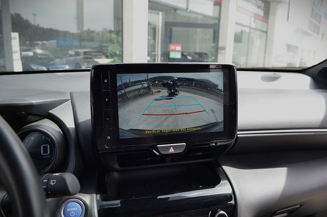 Toyota Yaris Cross 4x4+Camara Trasera+Navegacion
