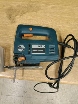 Sierra de calar AEG STPE 500 A