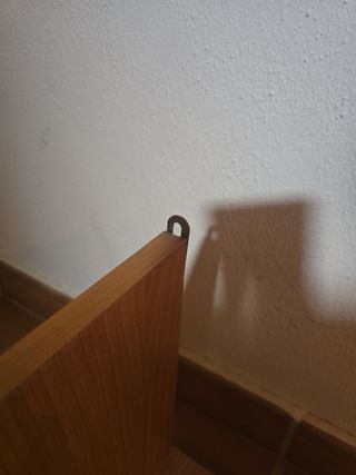 Estantería de madera para libros