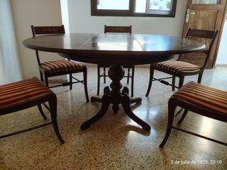 Mesa de comedor ampliable con 6 sillas de madera