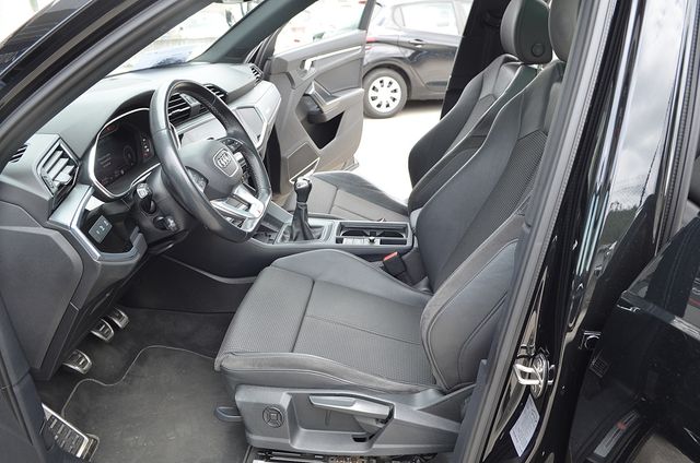 Audi Q3 S-Line Panoramic-Full Led- Llanta 19-USB