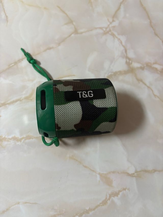 Mini altavoz Bluetooth T&G