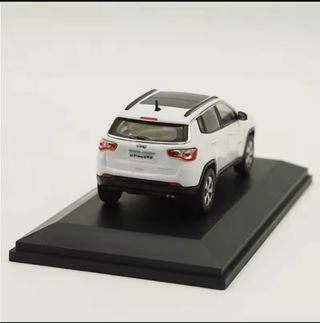 Jeep Compass 1:43 Blanco