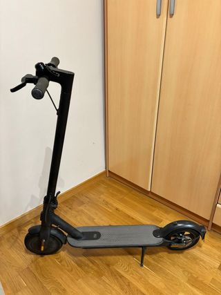 Patinete Eléctrico Xiaomi
Regalo el casco Talla M