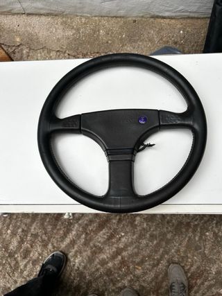 Volante clásico de SAAB Deportivo
