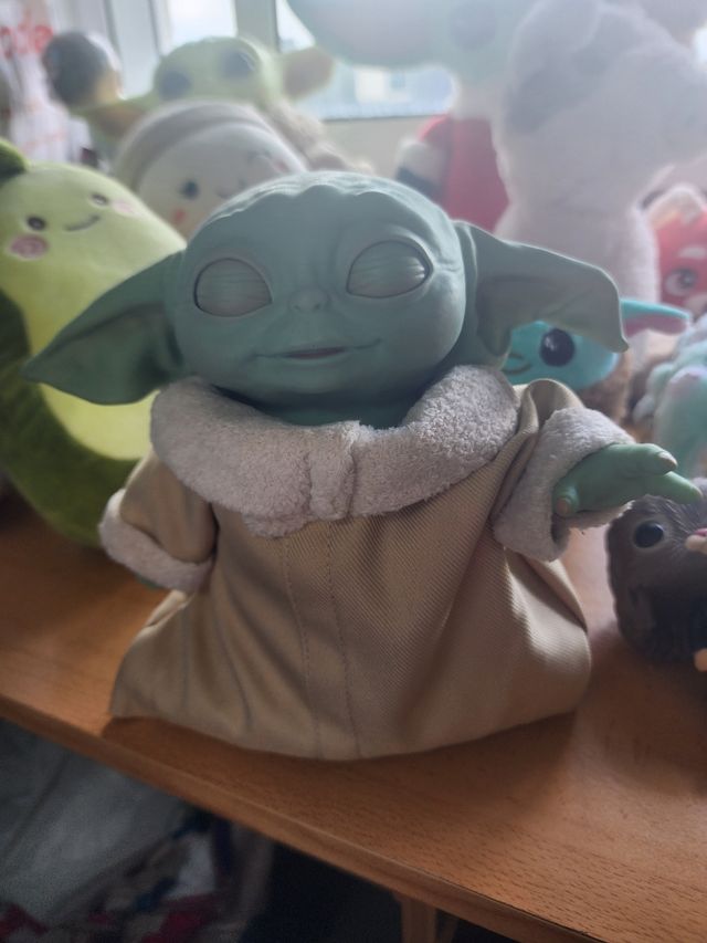 Baby Yoda Interactivo