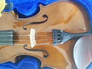 Violín 4/4 marca stunde con funda y arco