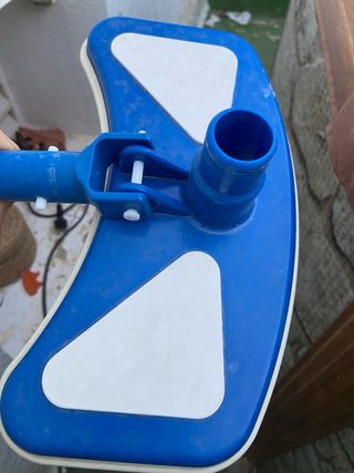 Piscina de acero con escalera