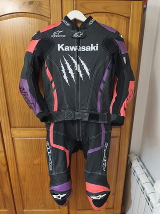 Mono de moto Kawasaki y guantes Alpinestars Tall S