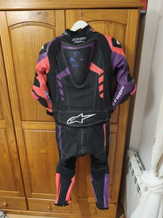 Mono de moto Kawasaki y guantes Alpinestars Tall S