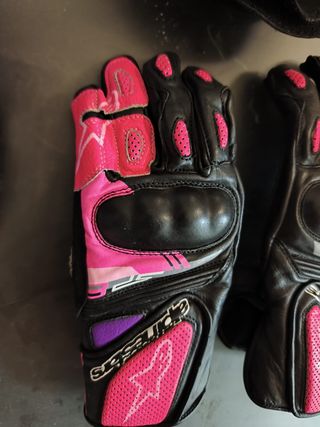 Mono de moto Kawasaki y guantes Alpinestars Tall S