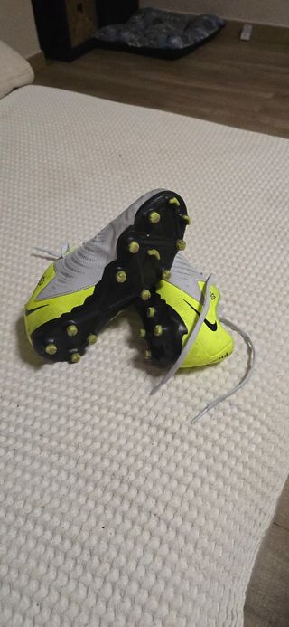 Botas Fútbol Nike Phantom Niño Talla 32