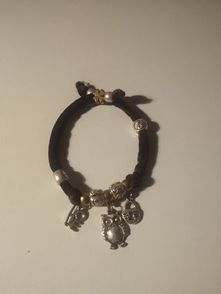 Pulsera ajustable con charms de búho y candado