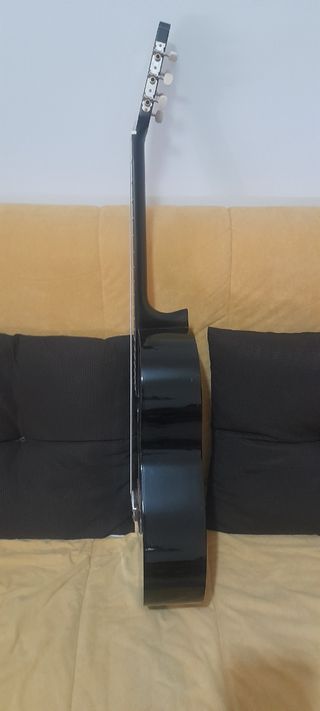 Guitarra Yamaha Negra 