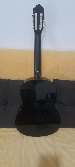 Guitarra Yamaha Negra 