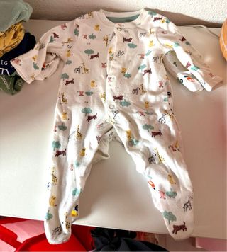 Lote 6 pijamas bebé Primark