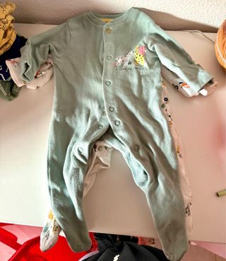 Lote 6 pijamas bebé Primark