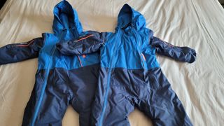 Mono de nieve de la marca Lugik, talla 24m - 3 año