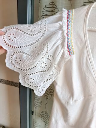 Camiseta Boho Chic Bordada Talla M