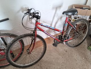 Bicicleta de Montaña Roja 26'