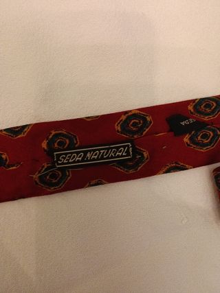 Corbata de seda natural