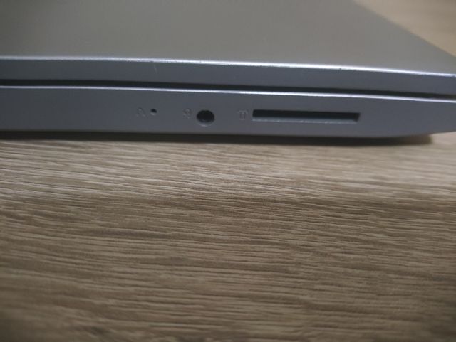 Lenovo IdeaPad S145 | 8GB RAM | SSD 256GB | AMD A6