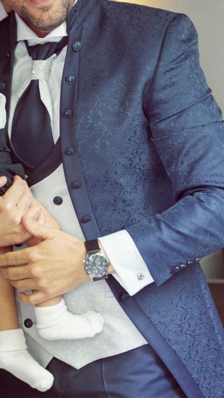 Traje de Novio Azul y Gris de diseño Enzo Romano