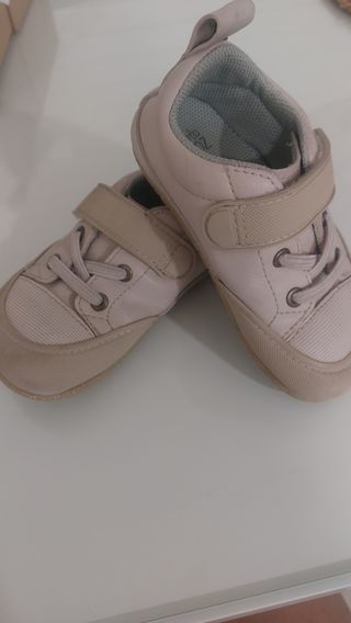 Zapatos Feroz Niños Talla 26